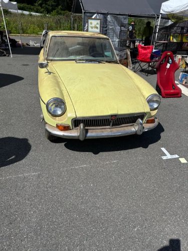 Mg-B-1969-Yellow-Black-13