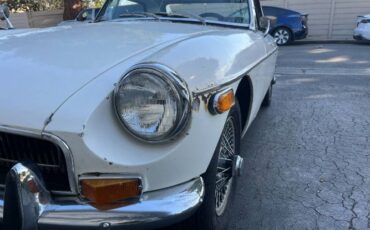 Mg-B-1970-White-15
