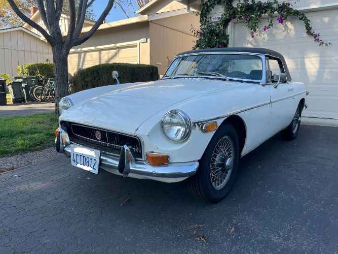 Mg-B-1970-White