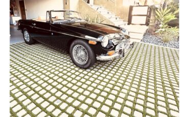 Mg-B-1971-Black-Tan