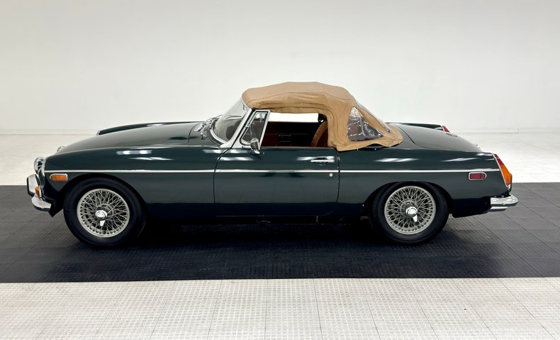 Mg-B-1972-British-Racing-Green-Saddle-1