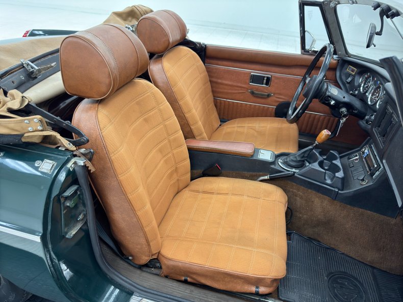 Mg-B-1972-British-Racing-Green-Saddle-10