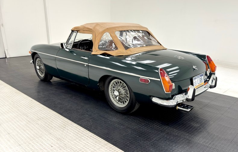 Mg-B-1972-British-Racing-Green-Saddle-12
