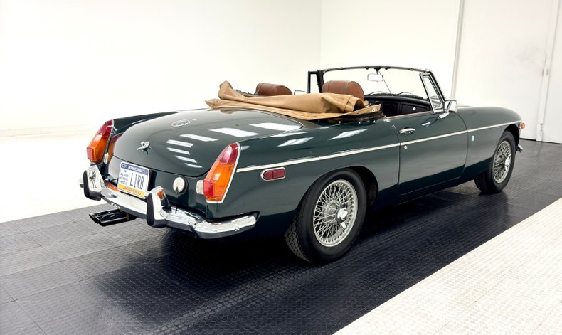 Mg-B-1972-British-Racing-Green-Saddle-15