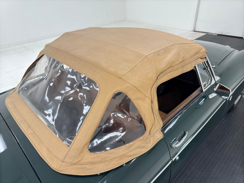 Mg-B-1972-British-Racing-Green-Saddle-29