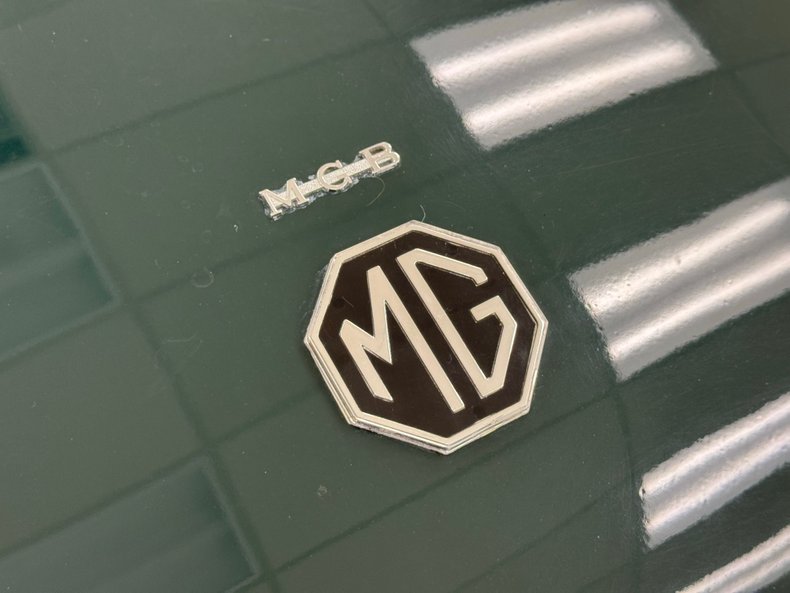 Mg-B-1972-British-Racing-Green-Saddle-33