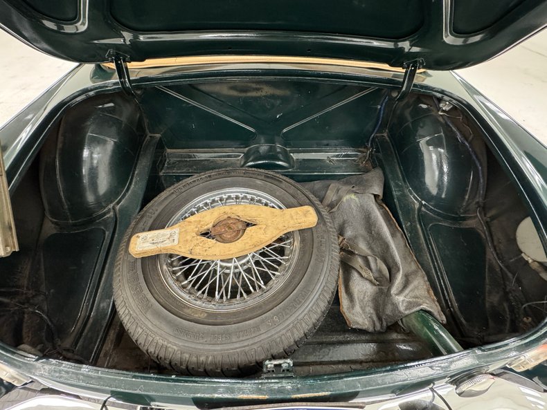 Mg-B-1972-British-Racing-Green-Saddle-4
