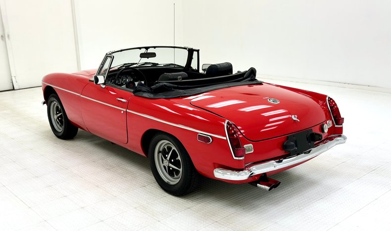Mg-B-1974-Bright-Red-Black-11