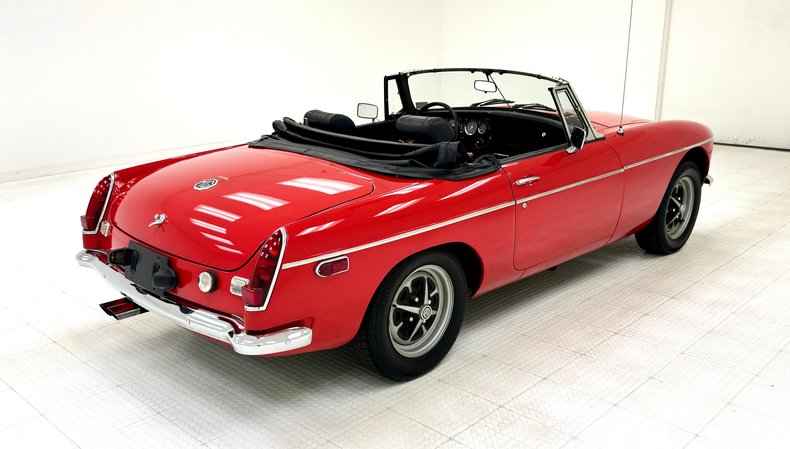 Mg-B-1974-Bright-Red-Black-13