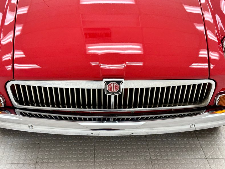 Mg-B-1974-Bright-Red-Black-17
