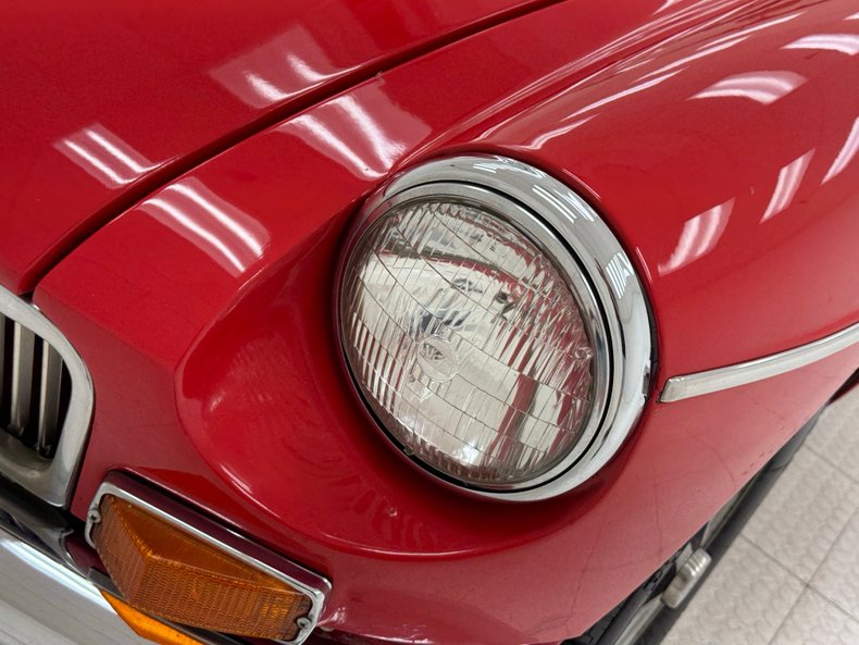 Mg-B-1974-Bright-Red-Black-18