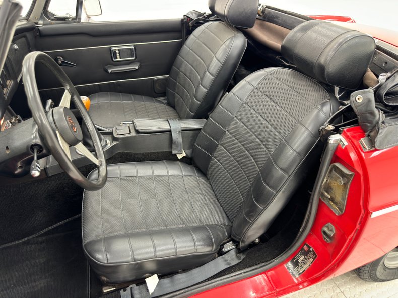 Mg-B-1974-Bright-Red-Black-3