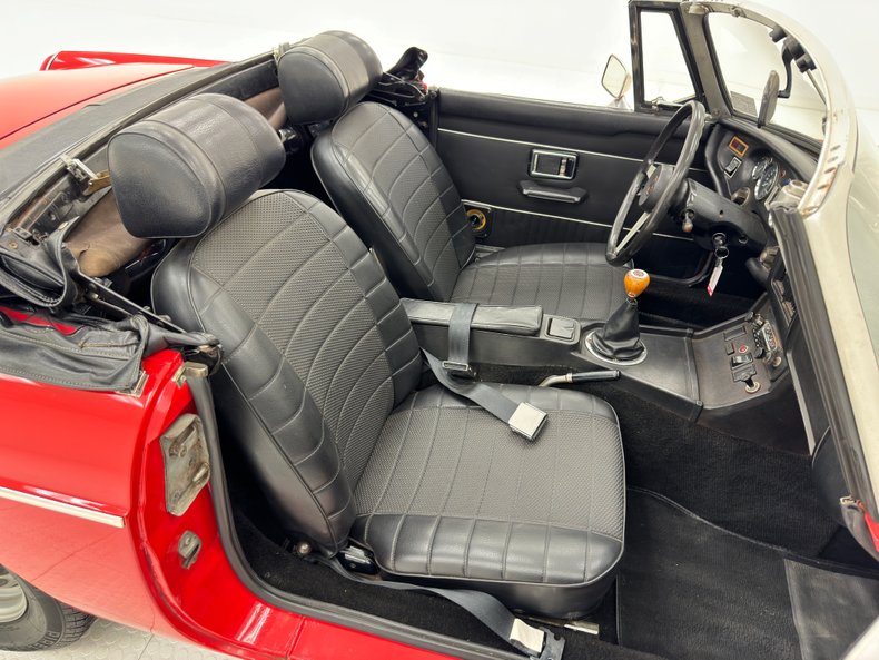 Mg-B-1974-Bright-Red-Black-5