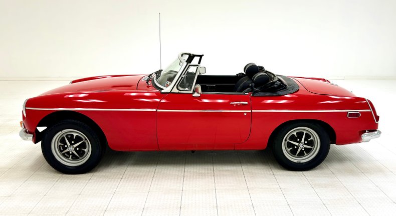 Mg-B-1974-Bright-Red-Black-9