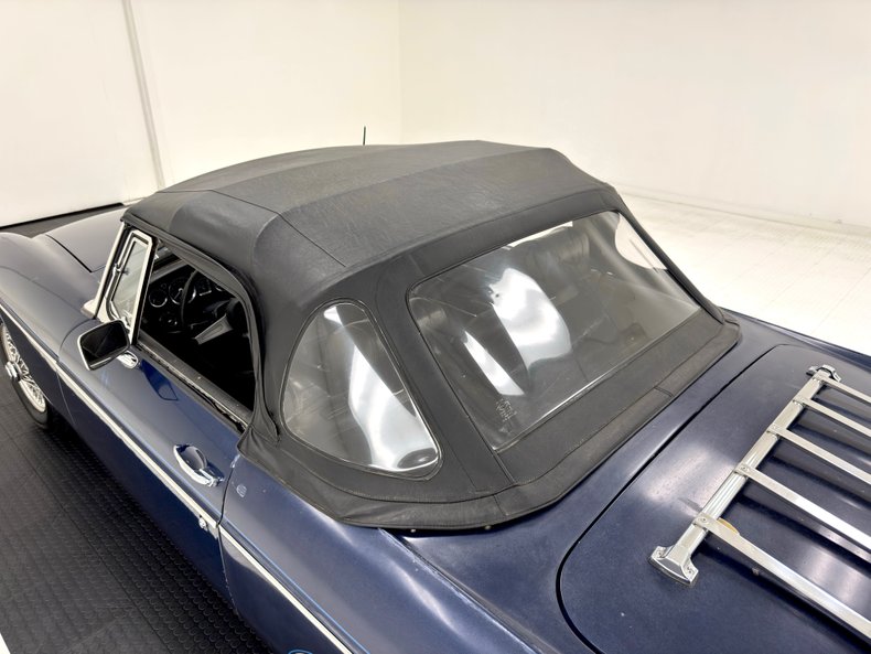 Mg-B-1974-Cosmic-Blue-Metallic-Black-25