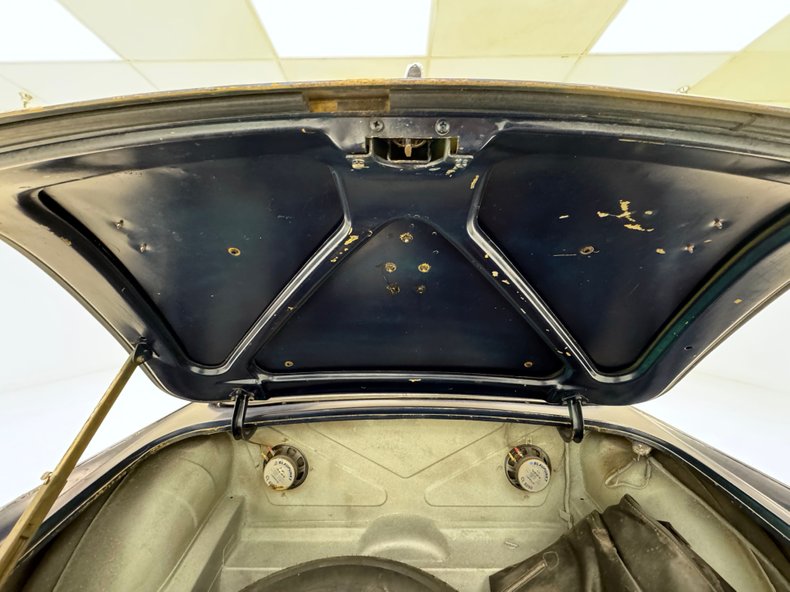 Mg-B-1974-Cosmic-Blue-Metallic-Black-39
