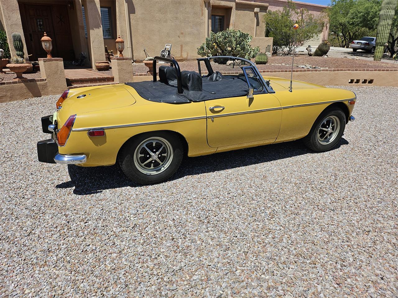 Mg-B-1974-Harvast-Gold-Black-1