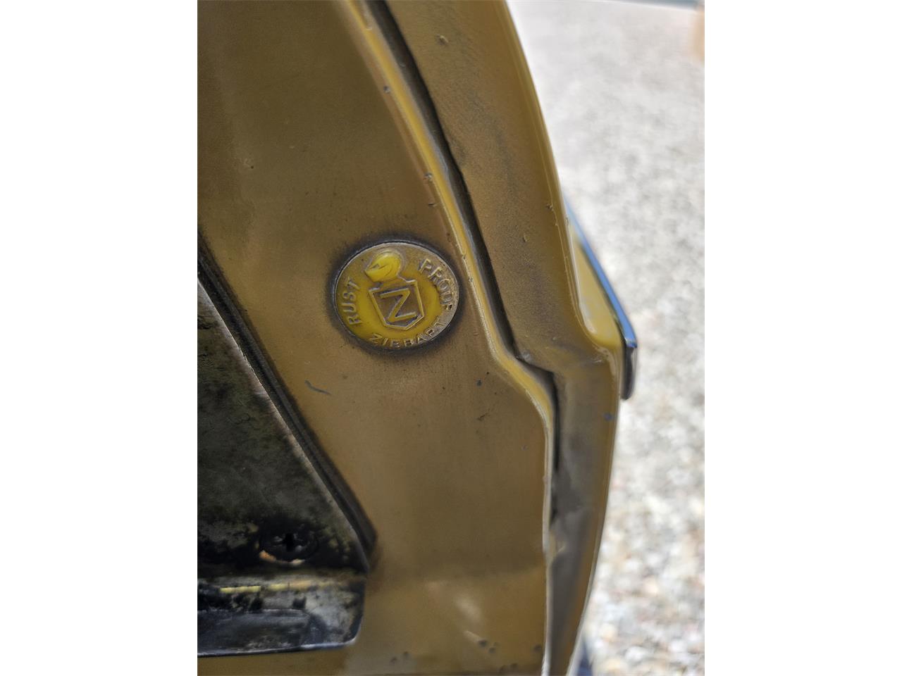 Mg-B-1974-Harvast-Gold-Black-25