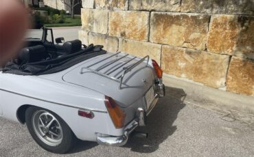 Mg-B-1974-Iceberg-White-Black-2