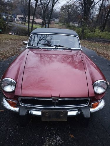 Mg-B-1974-Red-2