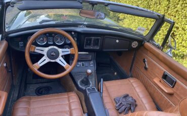 Mg-B-1975-British-Racing-Green-Black-Brown-Leather-5