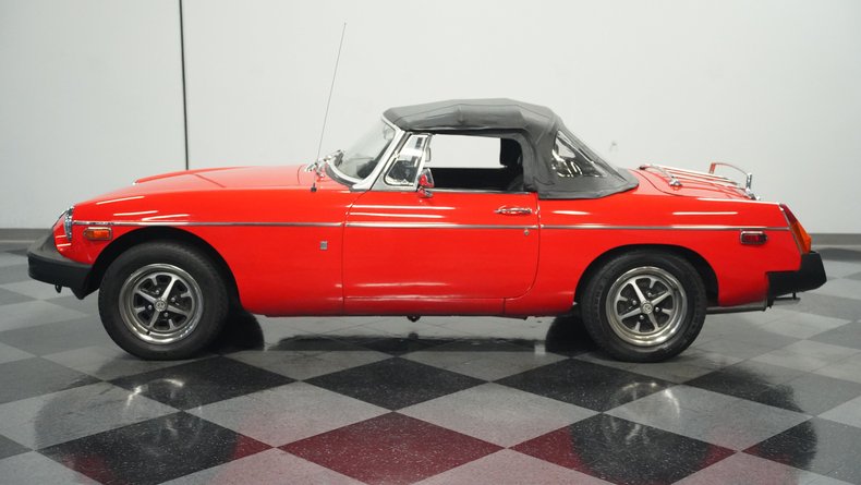 Mg-B-1975-Red-Black-1