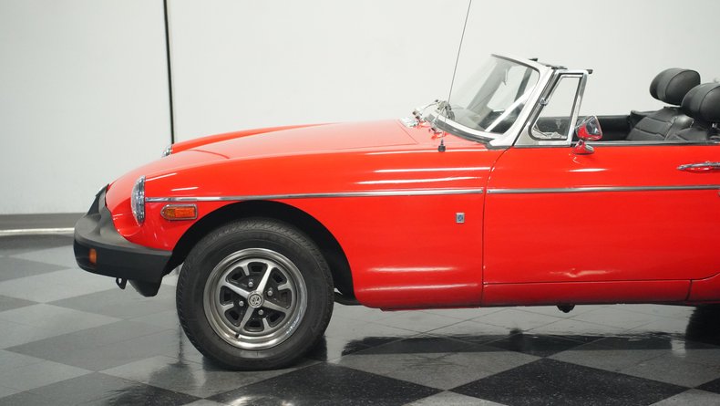 Mg-B-1975-Red-Black-18