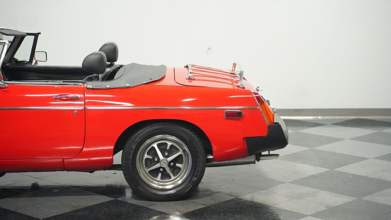 Mg-B-1975-Red-Black-19
