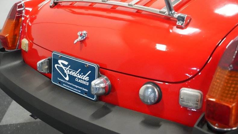 Mg-B-1975-Red-Black-20