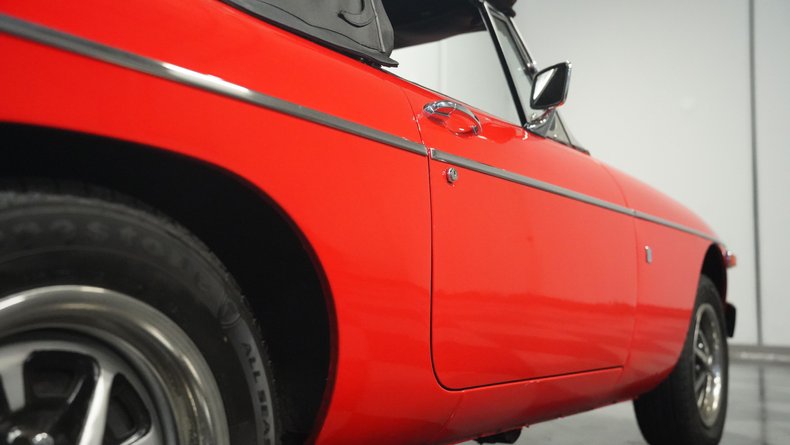Mg-B-1975-Red-Black-22