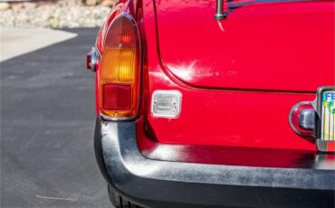 Mg-B-1975-Red-Black-25