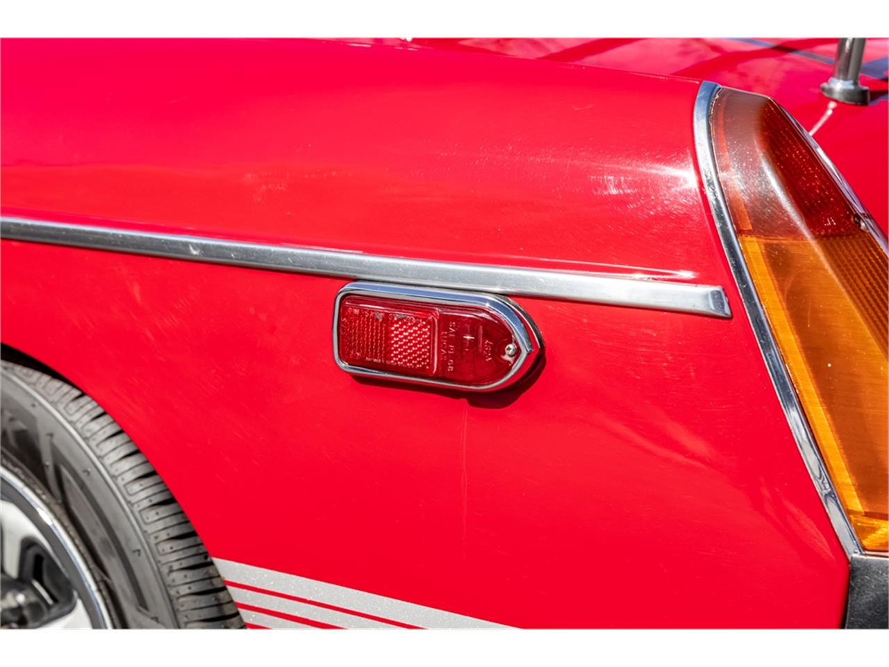 Mg-B-1975-Red-Black-28