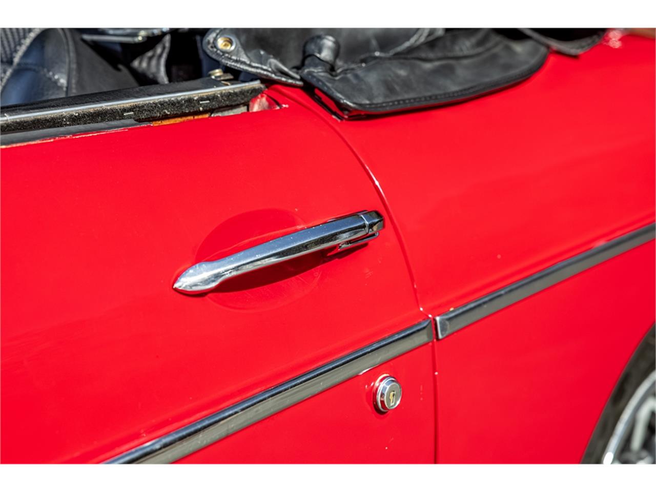 Mg-B-1975-Red-Black-35