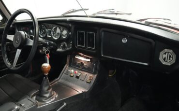 Mg-B-1975-Red-Black-39