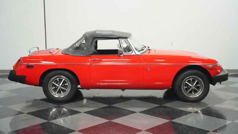 Mg-B-1975-Red-Black-47