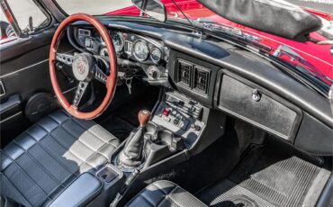 Mg-B-1975-Red-Black-48