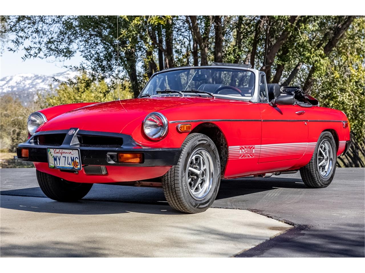 Mg-B-1975-Red-Black-9