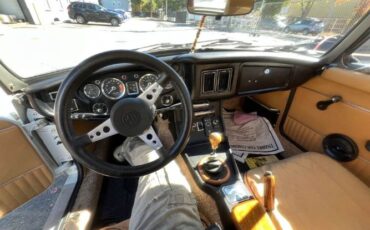 Mg-B-1975-White-Beige-1