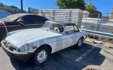 Mg-B-1975-White-Beige-14