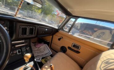 Mg-B-1975-White-Beige-2