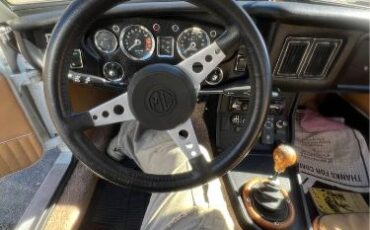 Mg-B-1975-White-Beige-3