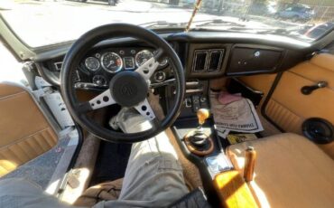 Mg-B-1975-White-Beige-4