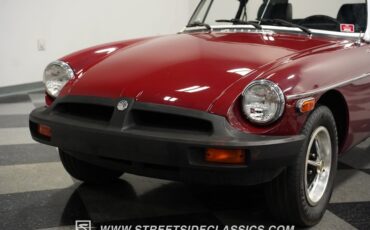 Mg-B-1976-Damask-Red-Black-30