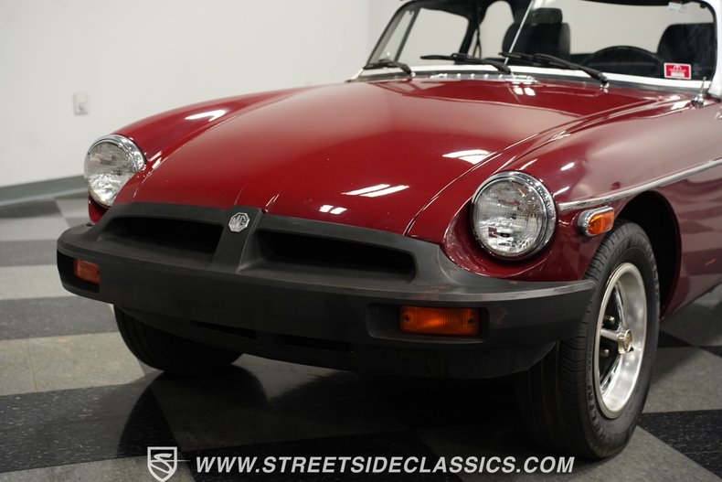 Mg-B-1976-Damask-Red-Black-30