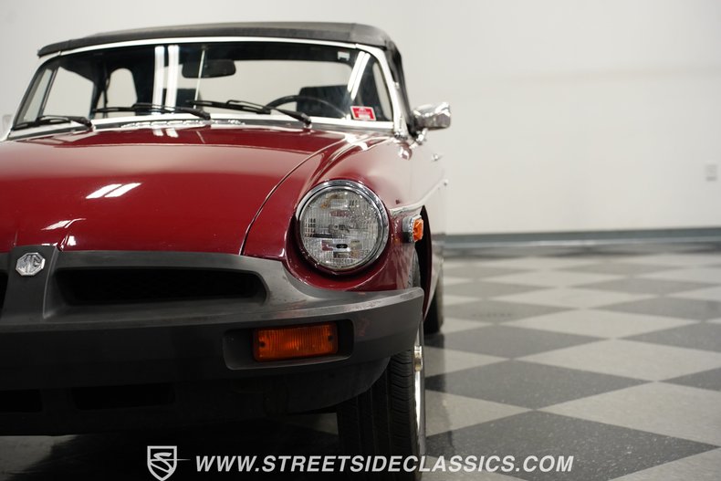 Mg-B-1976-Damask-Red-Black-31
