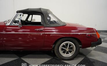 Mg-B-1976-Damask-Red-Black-35