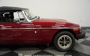 Mg-B-1976-Damask-Red-Black-41