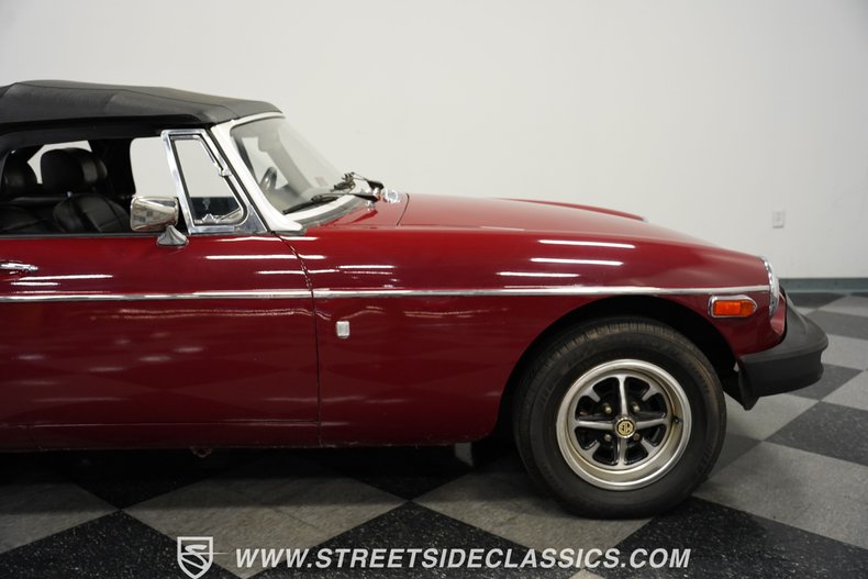 Mg-B-1976-Damask-Red-Black-41