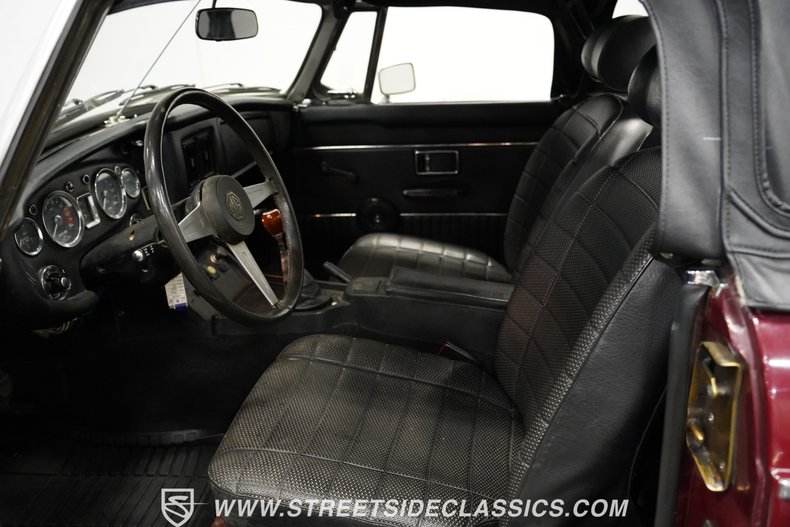 Mg-B-1976-Damask-Red-Black-9