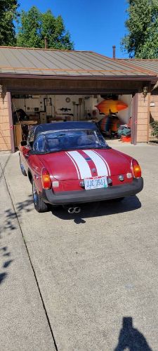 Mg-B-1976-Red-1